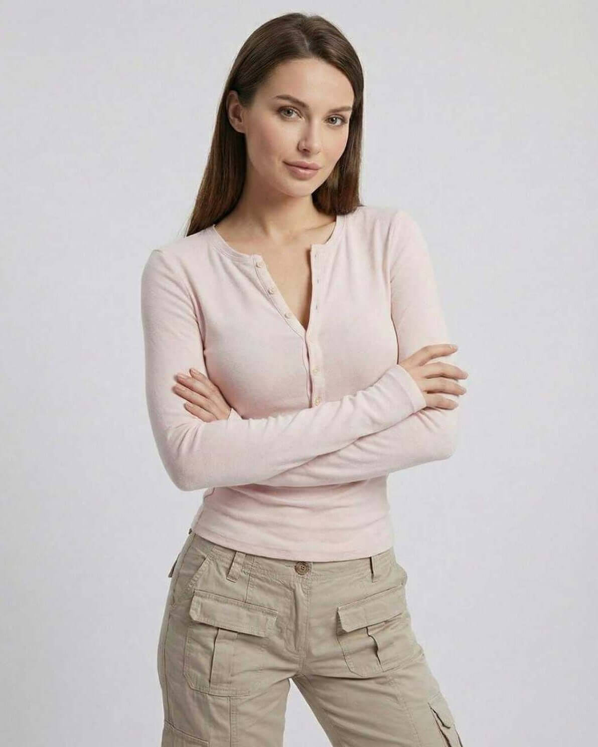 Elara Long Sleeve – Women’s pink long sleeve top by Lauven with slim fit viscose design.