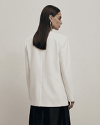 Alba Blazer by Lauven, showcasing a fitted single-breasted design and elegant tailored silhouette.