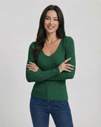 Siena Pullover by Lauven – Women’s V-Neck Pullover Sweater in elegant green color, featuring a slim fit and long sleeves.