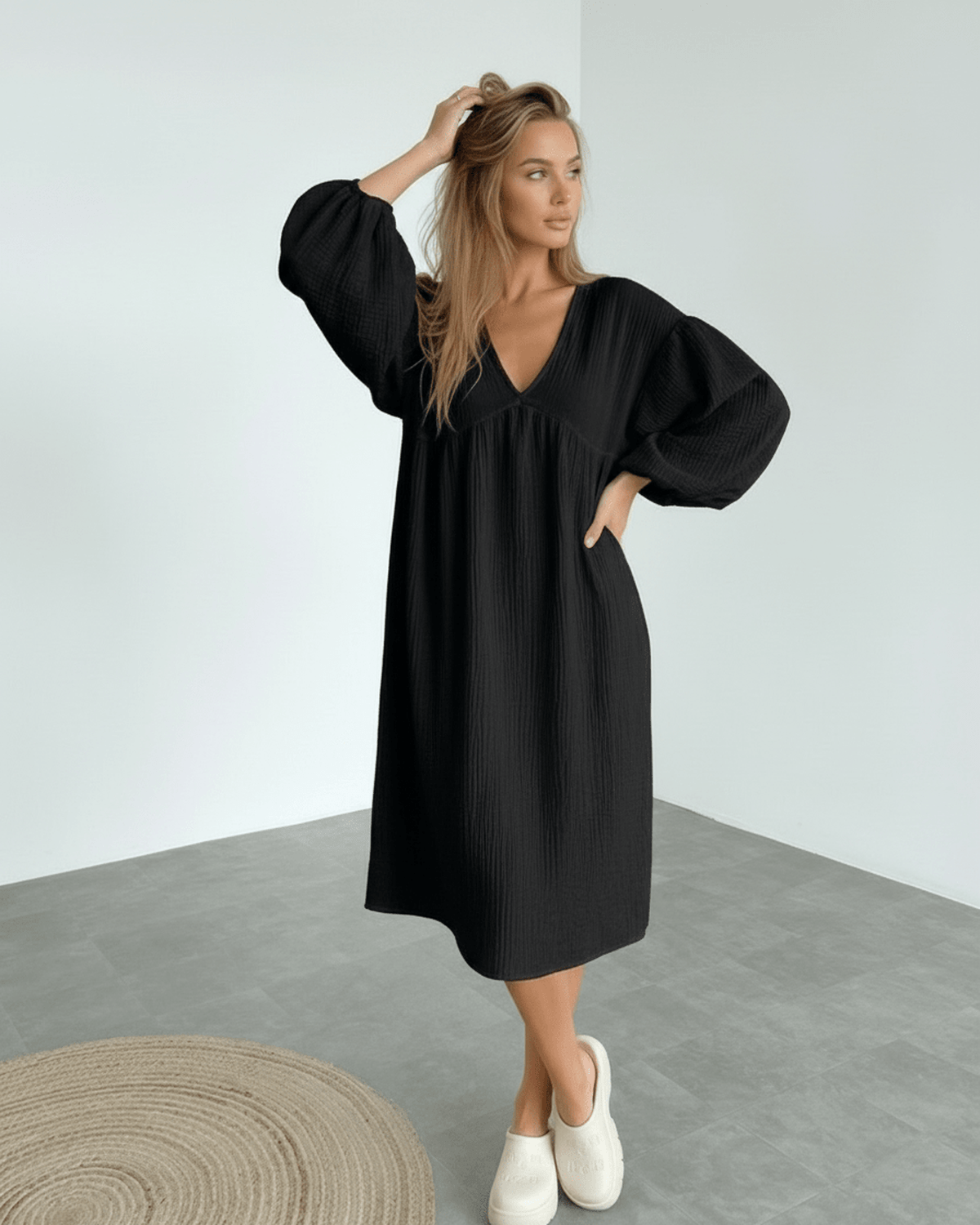 Noir Midi Dress - Black cotton midi dress with puff sleeves, elegant and versatile from Lauven.